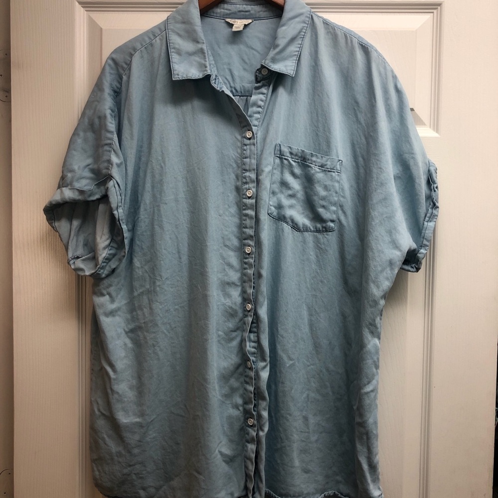 Cato Light Blue Denim-Style Shirt Label Detail